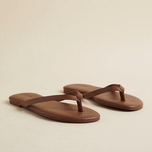 Torrid Flip Flops 8.5 WW- Wide Deep Taupe Brown Flat Sandals Thong Shoes